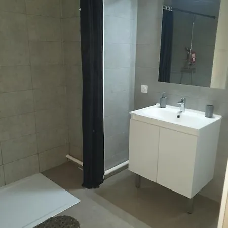 Spa Detente Jacuzzi Cinema Farniente Dugny Exterior photo