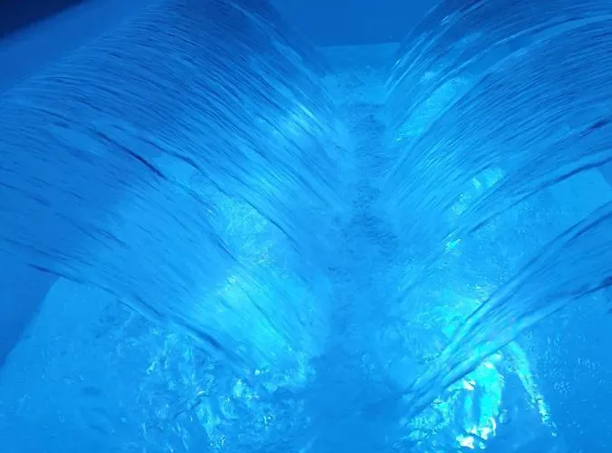 Spa Detente Jacuzzi Cinema Farniente