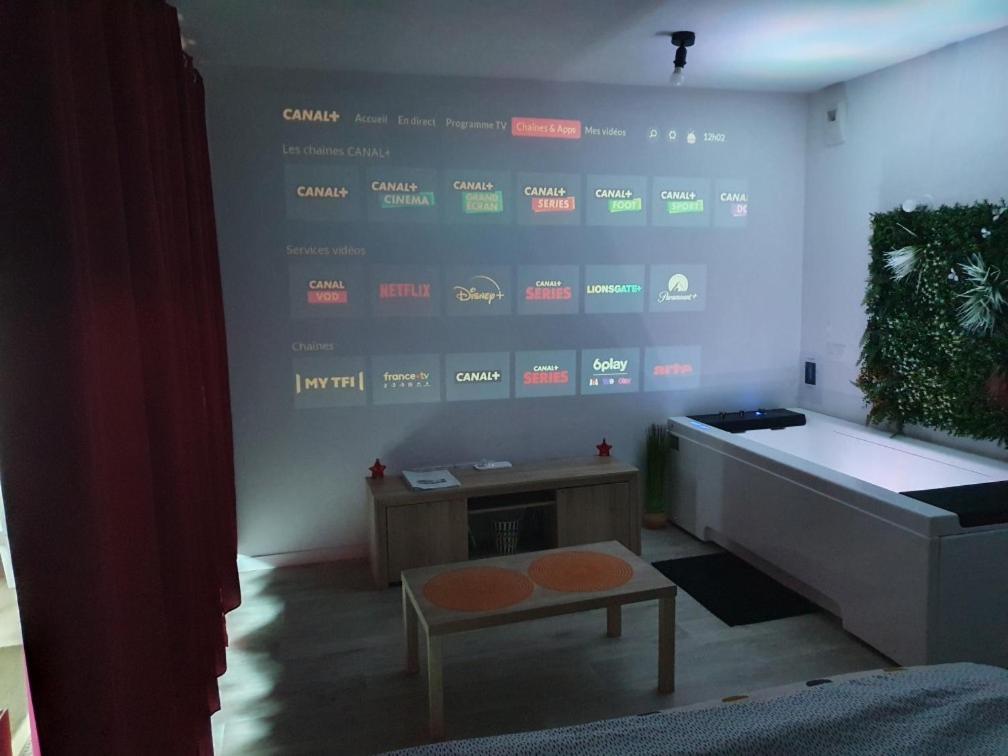Detente Jacuzzi Cinema Farniente Apartment *